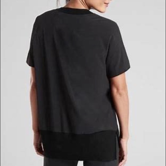 EUC Athleta Zephyr Tee Shirt Ribbed Aplit Hem Sophisticated Lightweight Top - Picture 2 of 8